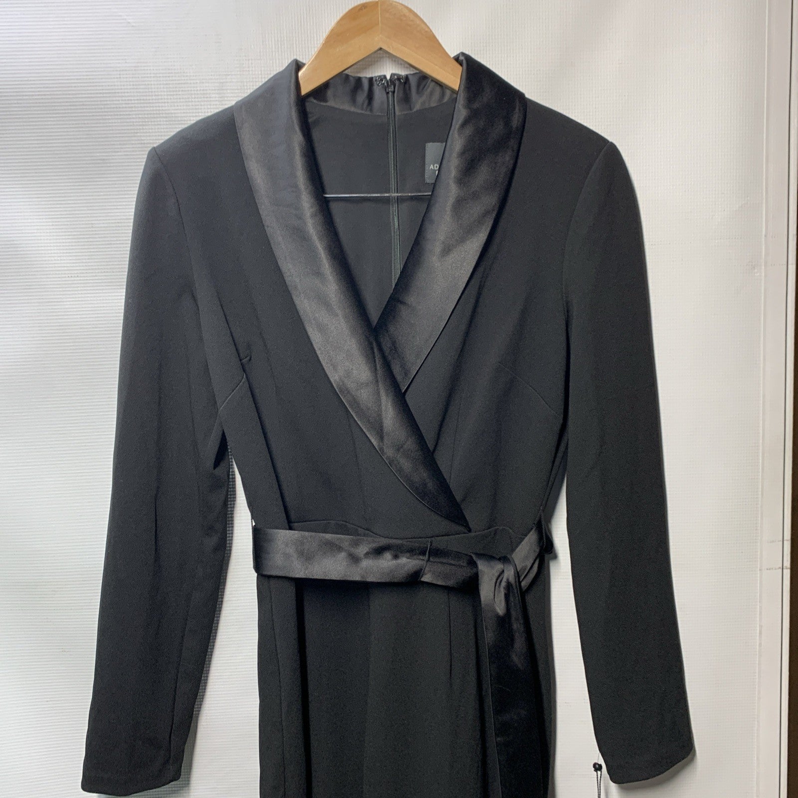 Adrianna Papell AP1D102894 Women's Long-Sleeve Creepe Tuxedo Jumpsuit Black 4