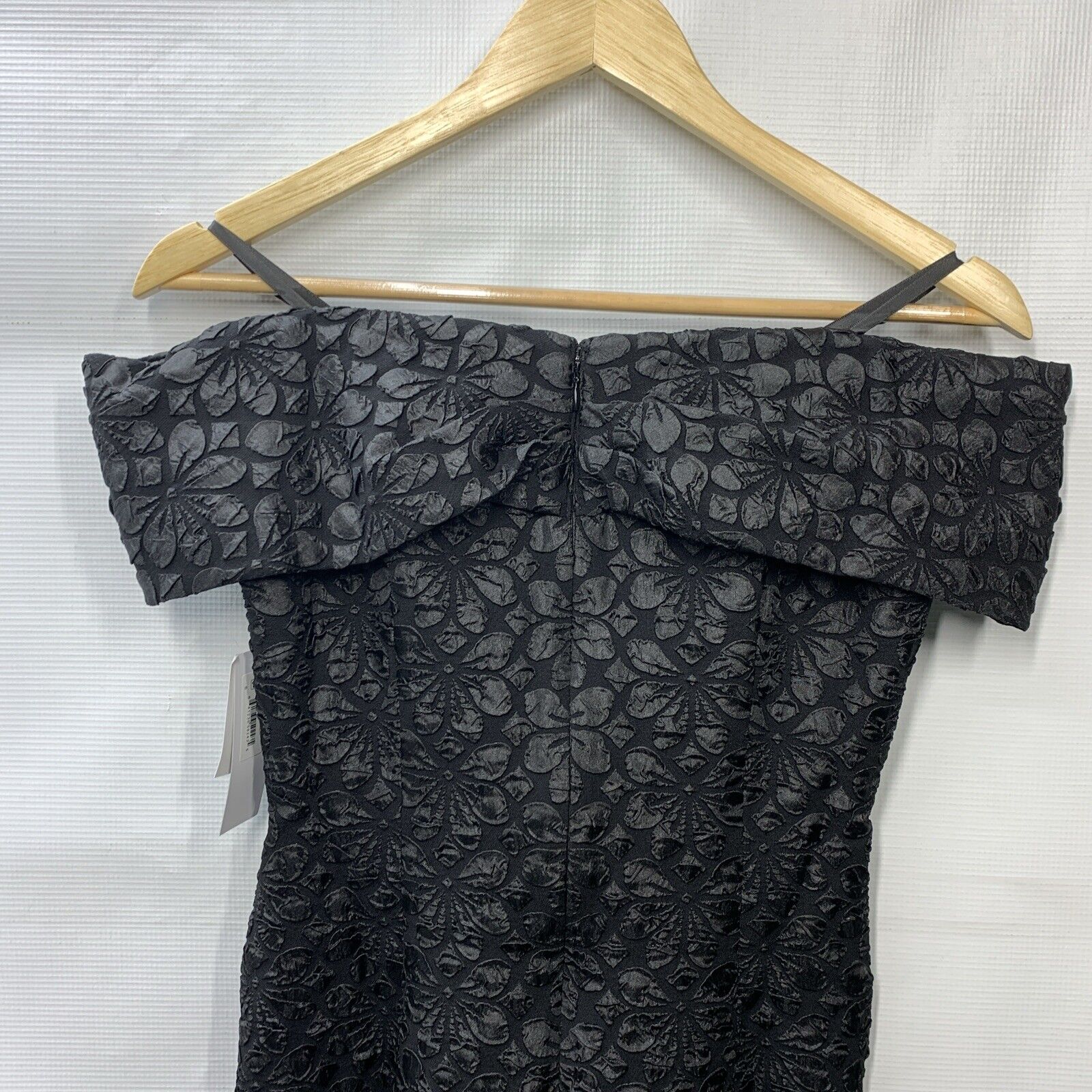 Donna Morgan Women's Cute Mini Cocktail Dress Black Size 6 Raised Floral Print