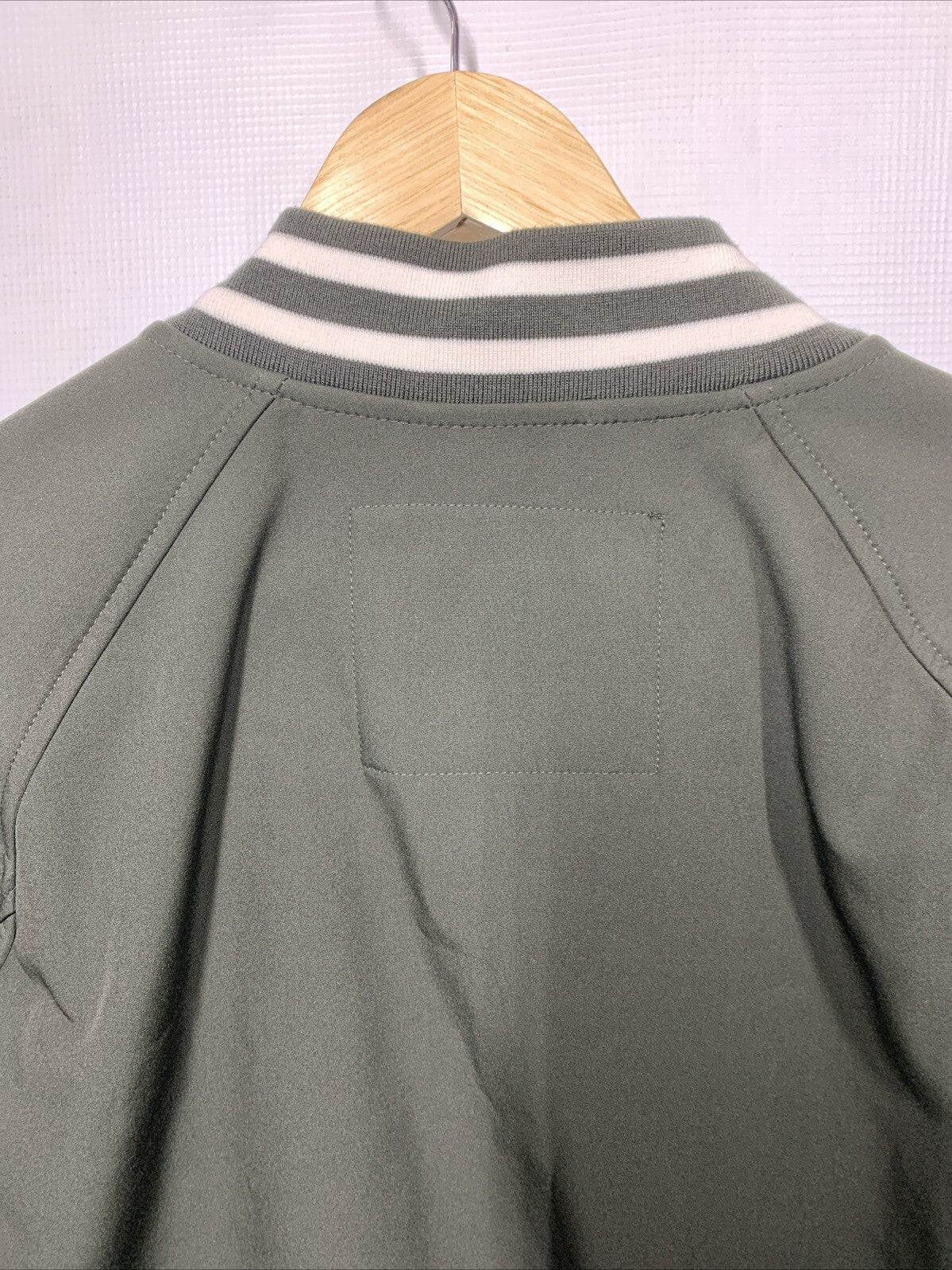 Levi's Men's Softshell Varsity Bomber Jacket Green Large LM3OP700 Long Sleeve