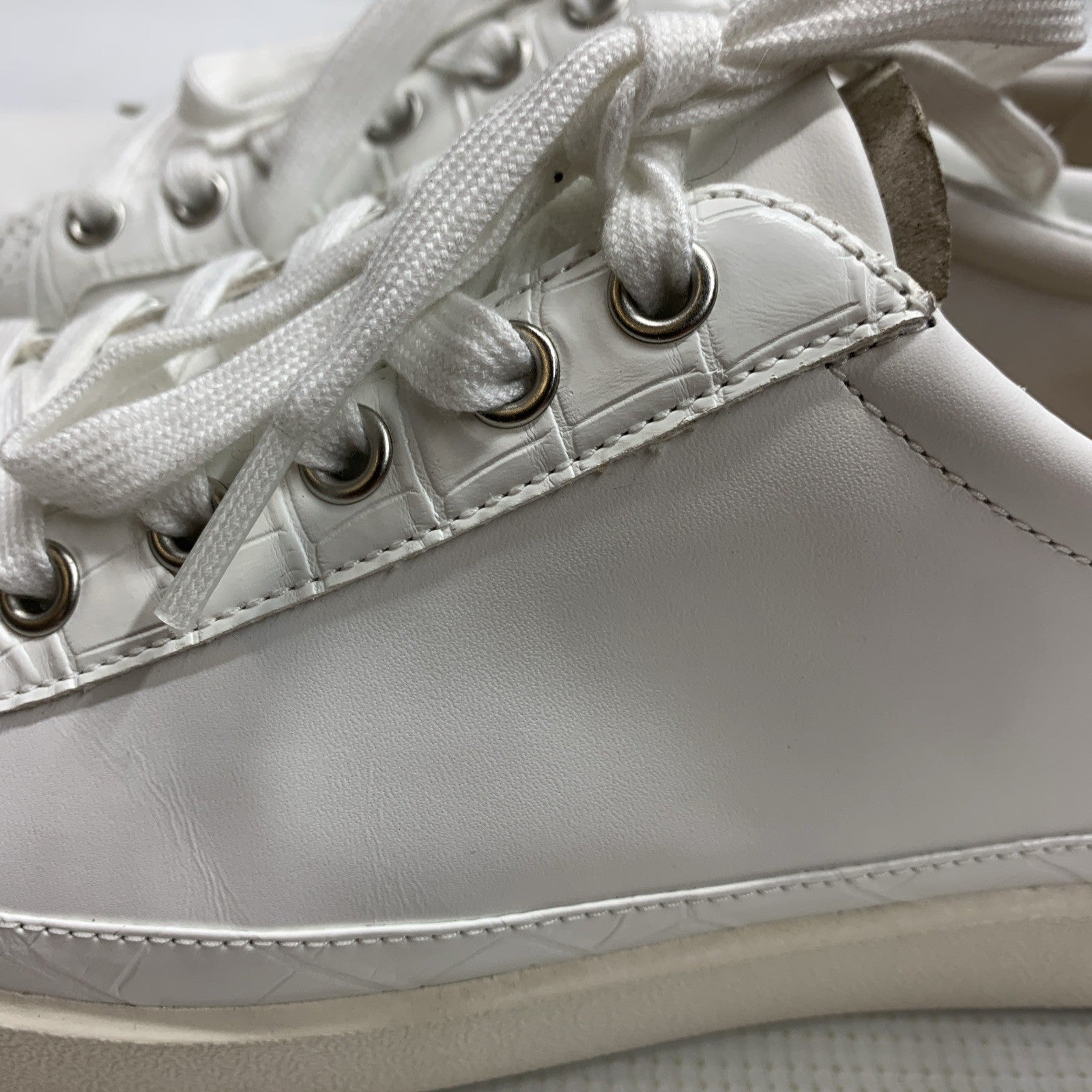 Vionic Womens Winny White Fashion Sneakers Size 9 Casual Comfort Shoes Lace-up