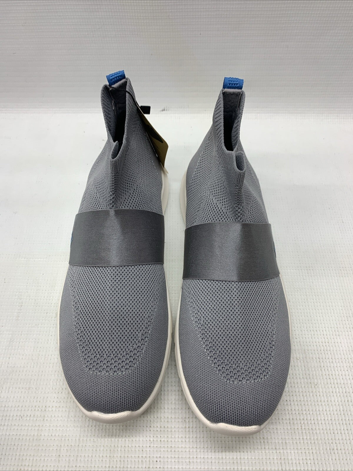 Spenco Women's Karma Deluxe Sneaker, Ghost Grey Size 9.5D Casual Shoes Non-slip