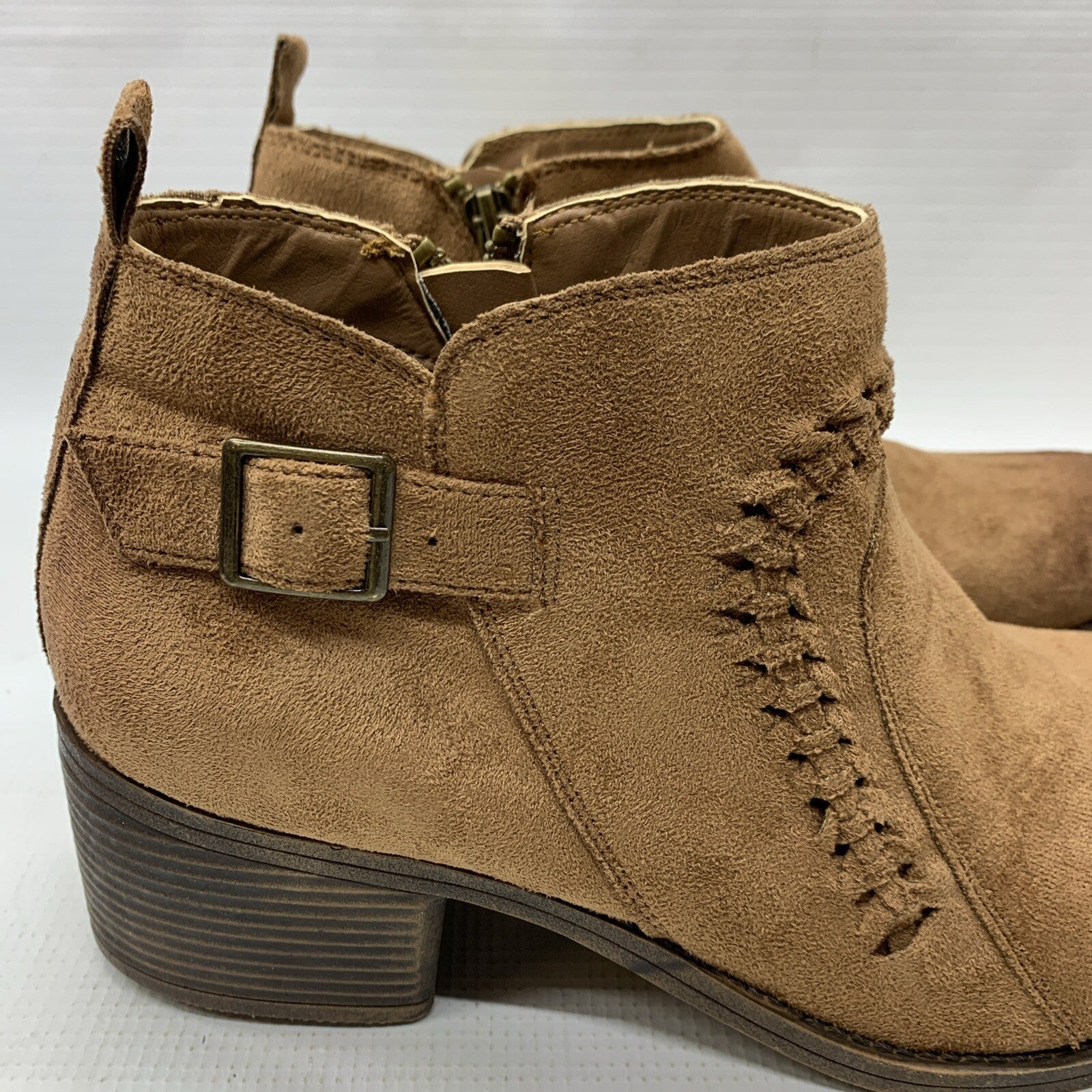 Billabong Tan Take A Walk Began Suede Braided Buckle Zip Up Ankle Boot Size 10