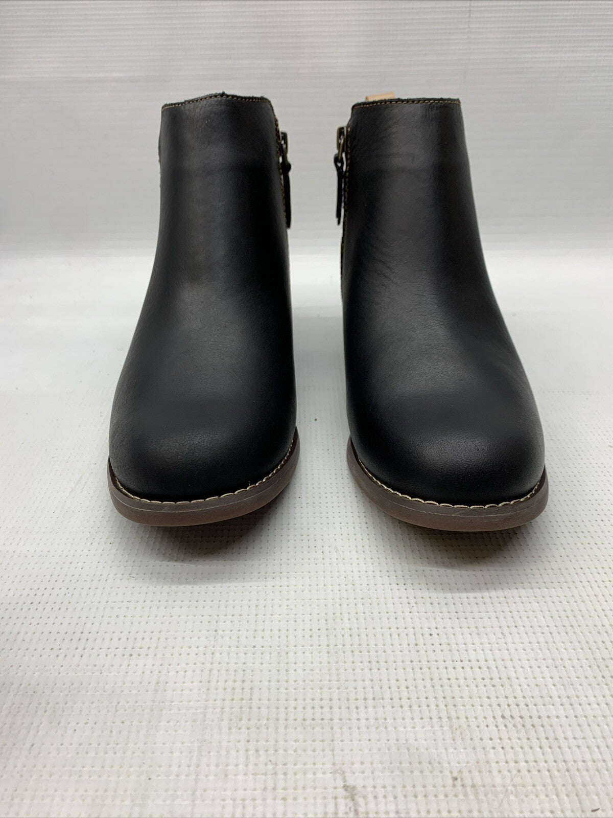 Spenco Waco Dove Creek Black Ankle Boots Womens Size 7.5 Leather Upper Side Zip