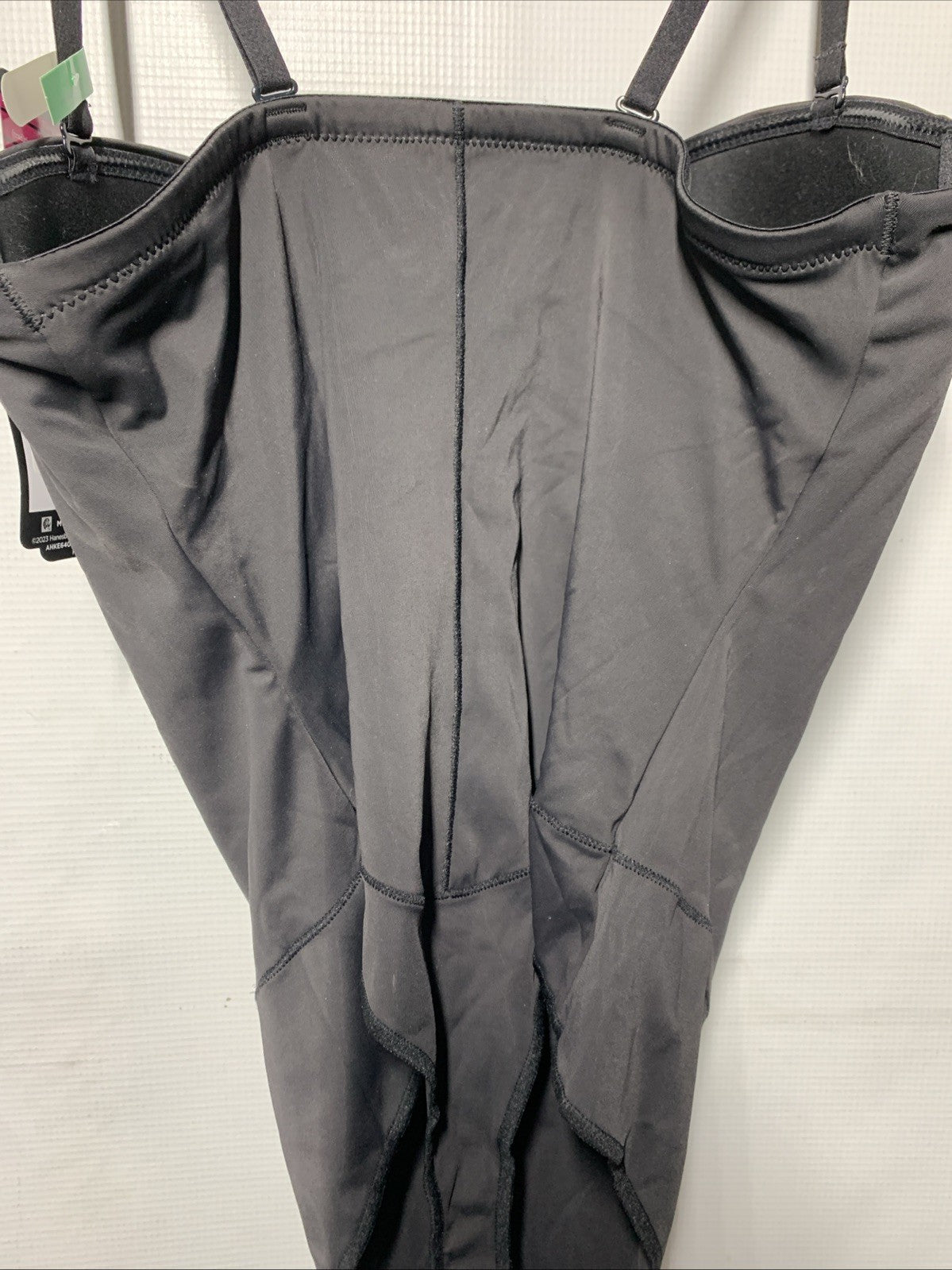 Maidenform DMS131 Firm Control Tummy Shaping Multiway Thong Bodysuit Large Black