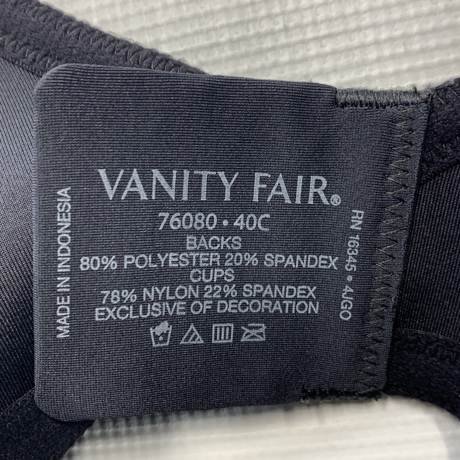 Vanity Fair Bra Womens Black Underwired Minimizer Beauty Back 76080 W70 Size 40C