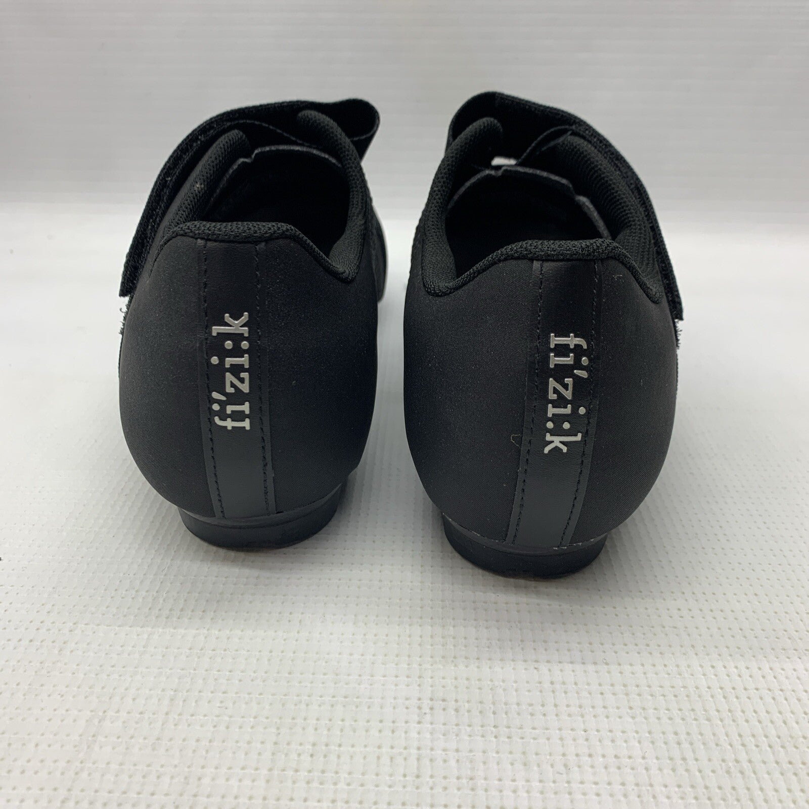 Fi'zi:k Tempo R5 Powerstrap Cycling Shoe Black Size 8.5 Hook & Loop Lightweight