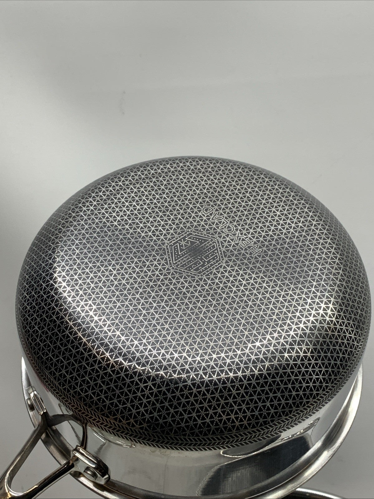 HexClad Hybrid Nonstick 6-Piece Pot Set 8, 3 and 2 Quart with Cover Lids - USED