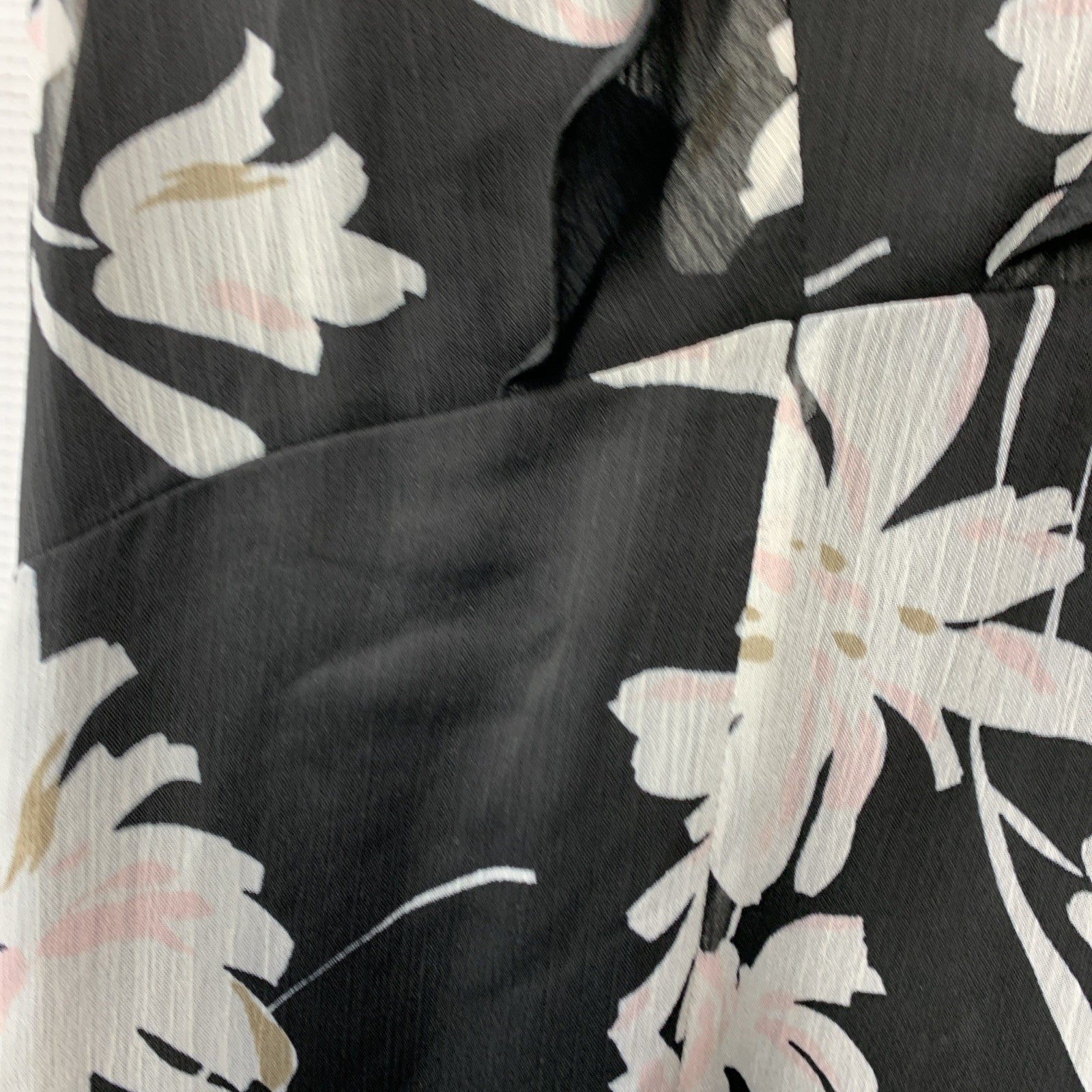 Tommy Hilfiger Women's Chiffon Flutter Sleeve and Hem V-Neck Midi Dress Size 14