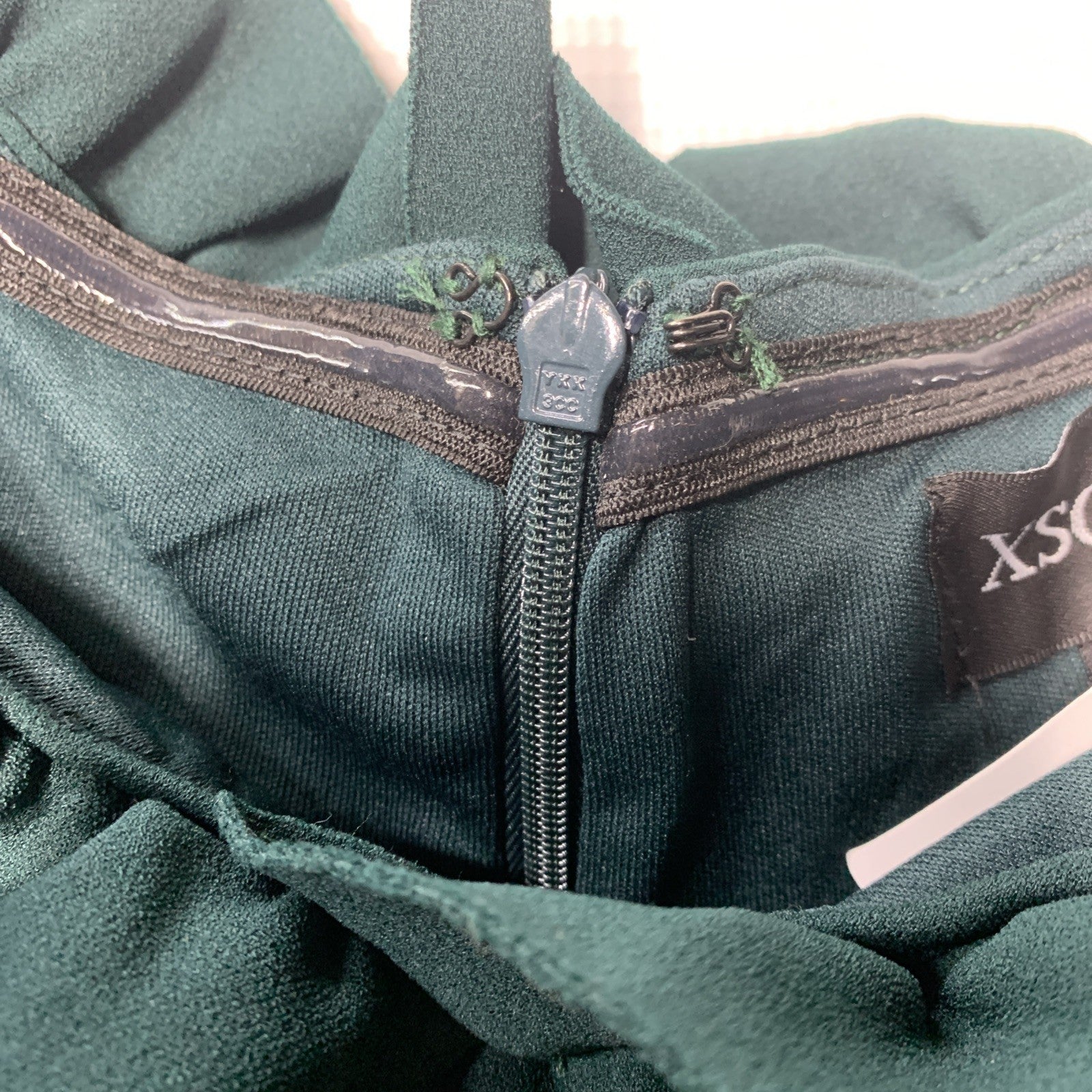 Xscape Women Anya Scuba Crepe Off The Shoulder Chiffon Ruffle Gown Dress Size 12