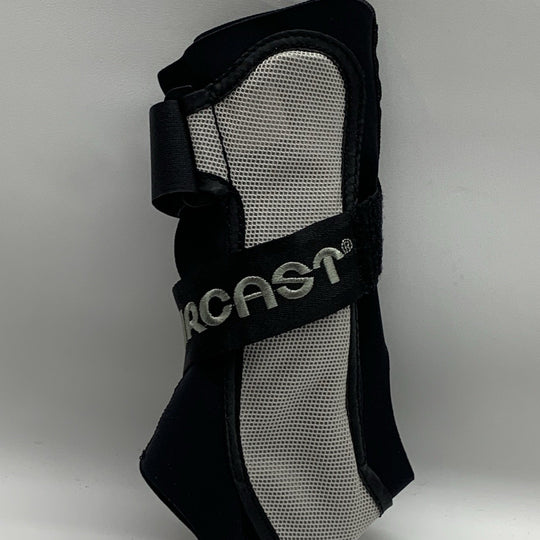 AIRCAST A60 Ankle Support for Sprained Ankles & Injury Protection Waterproof Med