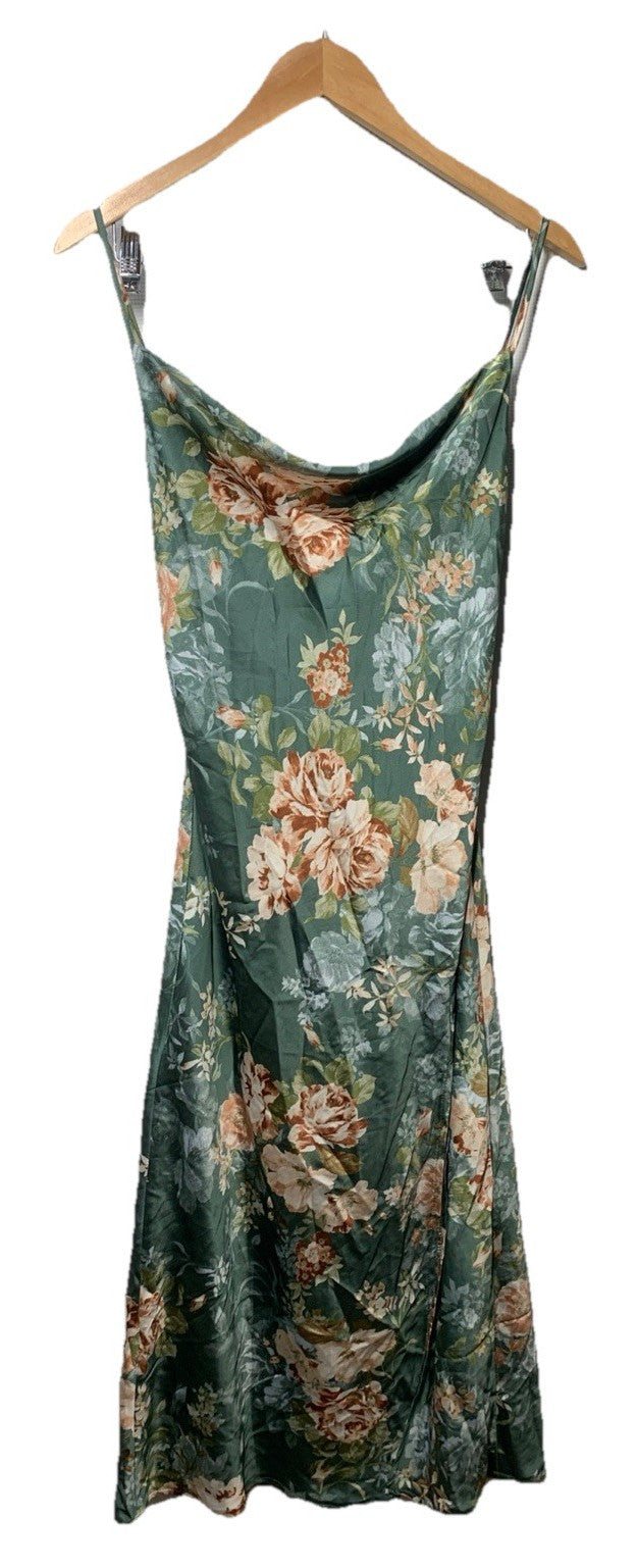 Petal and Pup Women's Marea Satin Slip Dress 79206 Size 4 Green Floral print