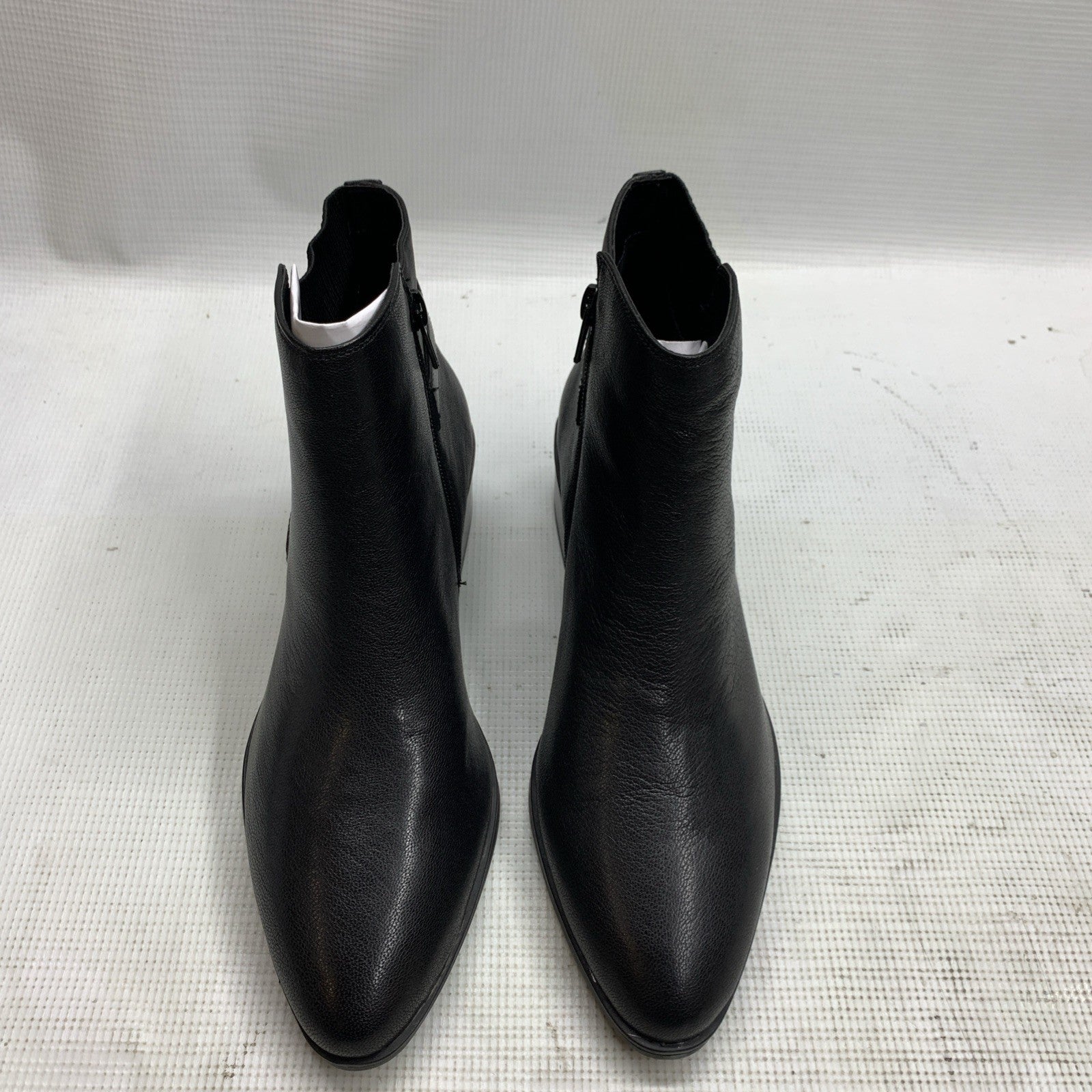 Bella Vita Women's Dora Boots Heel Black Leather 51-3602 Size 9M Contemporary