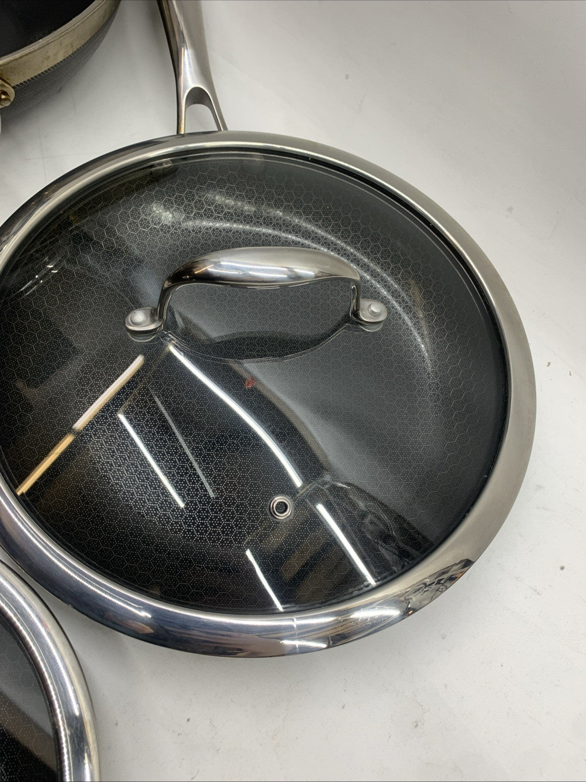 HexClad Hybrid Nonstick Cookware 7-Piece Pan Set with Cover Lid and Wok - USED