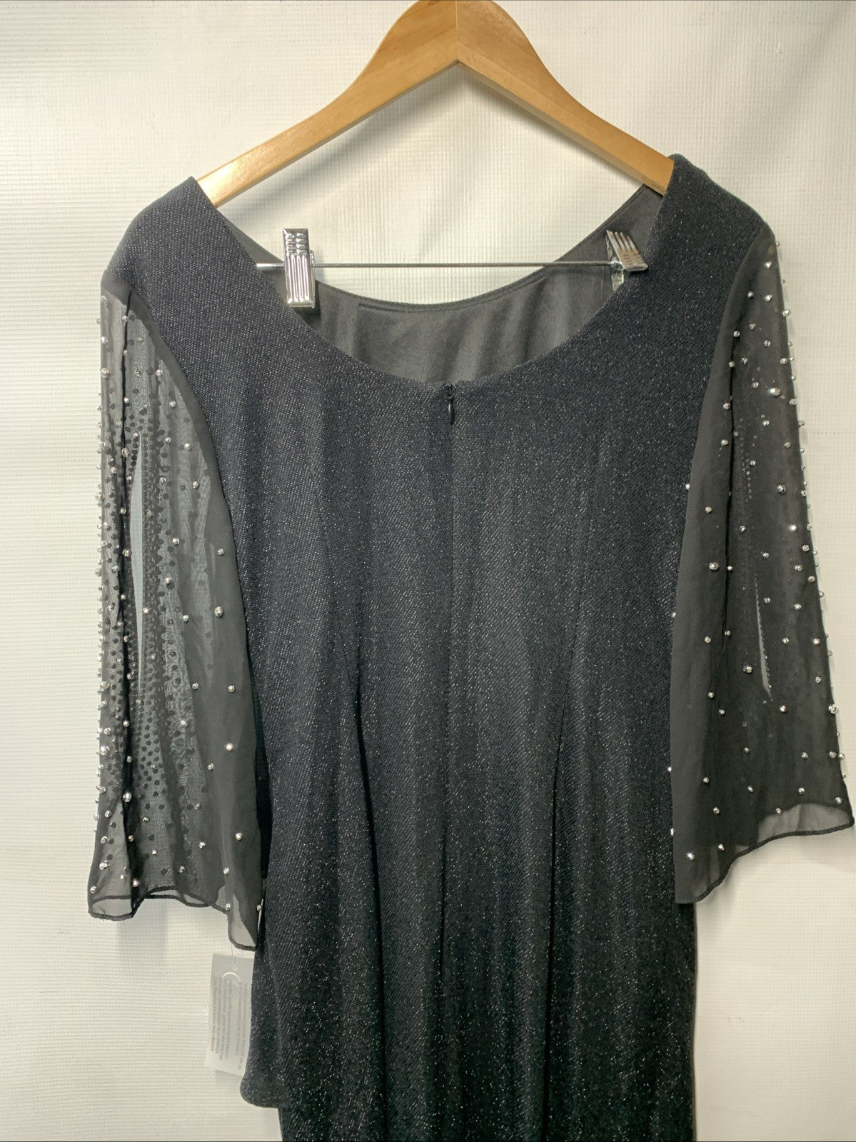 Alex Evenings Women's Short Sheath Cocktail Dress Embellished Sleeves Black 10P