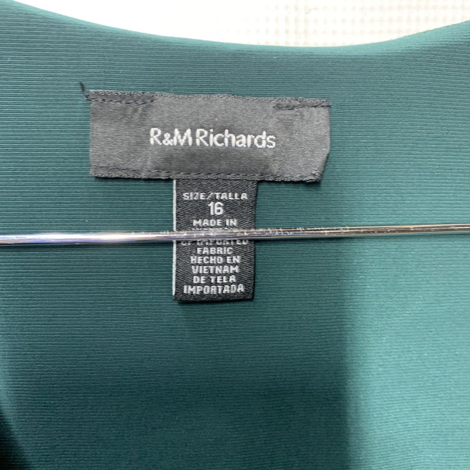 R&M Richards Green Dress Cocktail Party Wedding Business Size 16 Long Sleeve