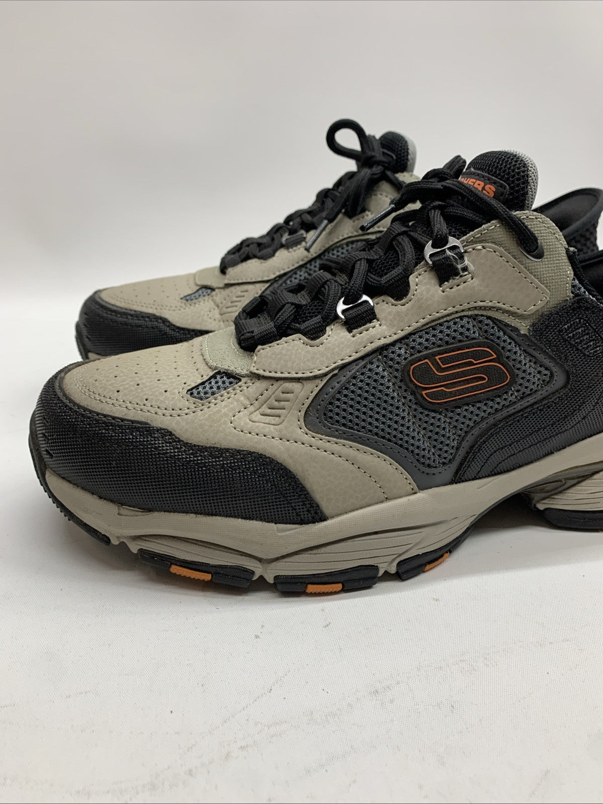 Skechers Mens Size 10.5 Vigor 3.0 Drafting Lace-up Shoe Taupe/Black 237445W/TPBK