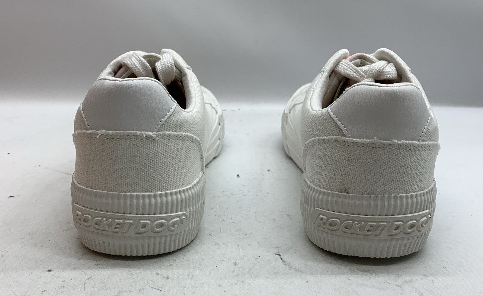 Rocket Dog Cheery Sneaker Women's Shoes White Size 10 Lace-up Toe Shape Low top