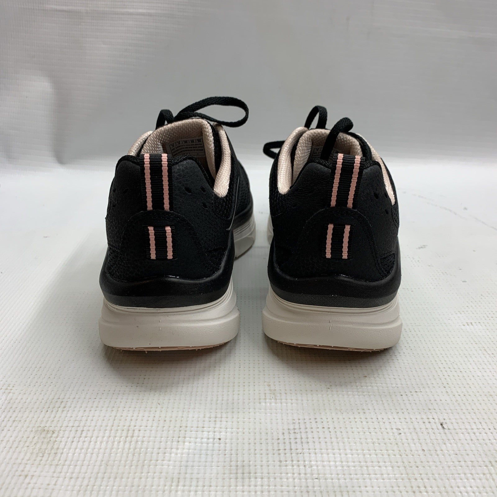 Skechers D'Lux Walker Infinite Motion Women's Sneaker Black Lace-up Shoes Size 9