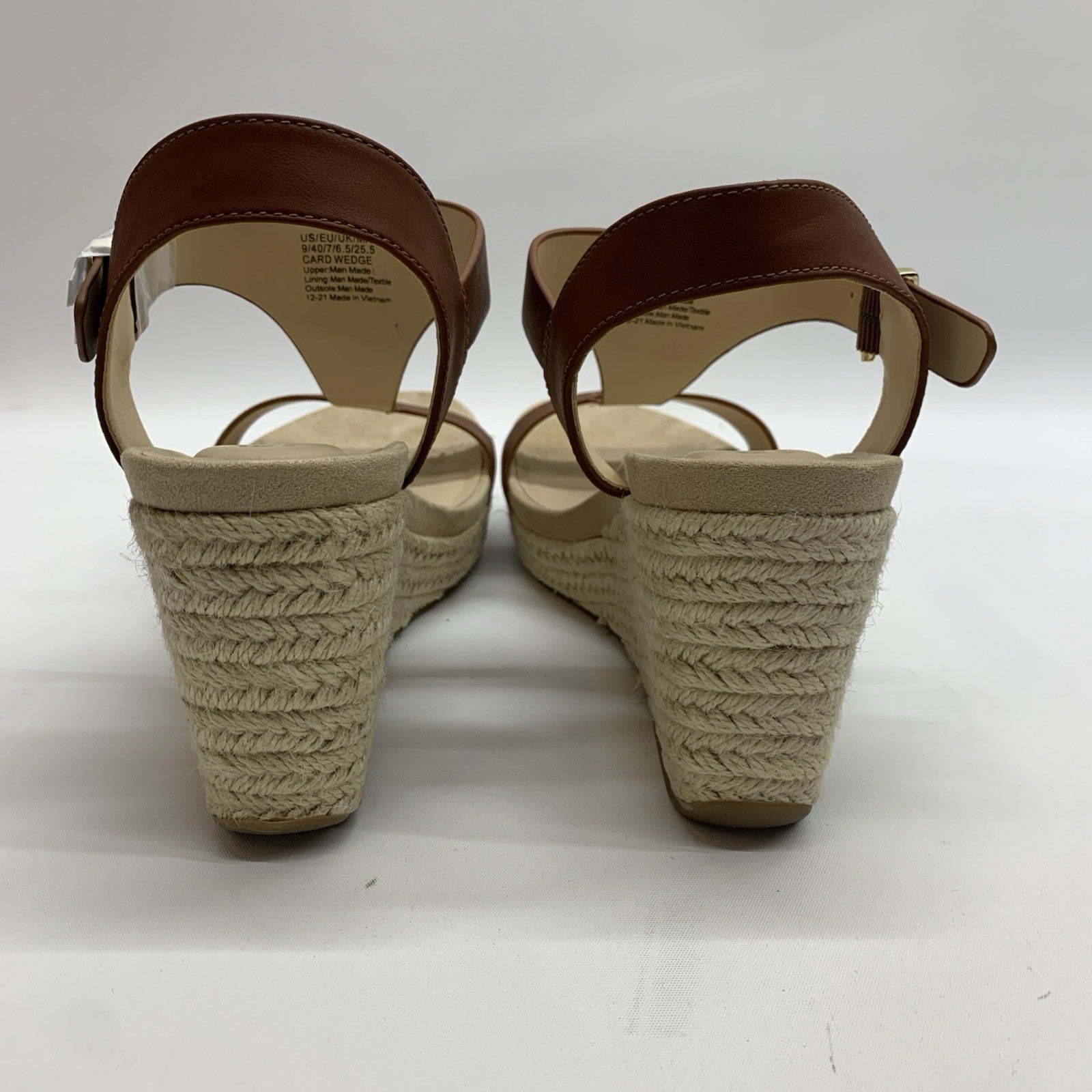 Kenneth Cole REACTION Women's Card Platform Wedge Sandal 9 Tan Ortholite Foam