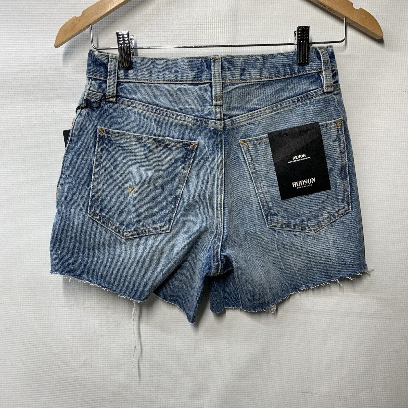 HUDSON Women's Devon High-Rise Boyfriend Short 24 Denim DJRSDE1603 with Pockets