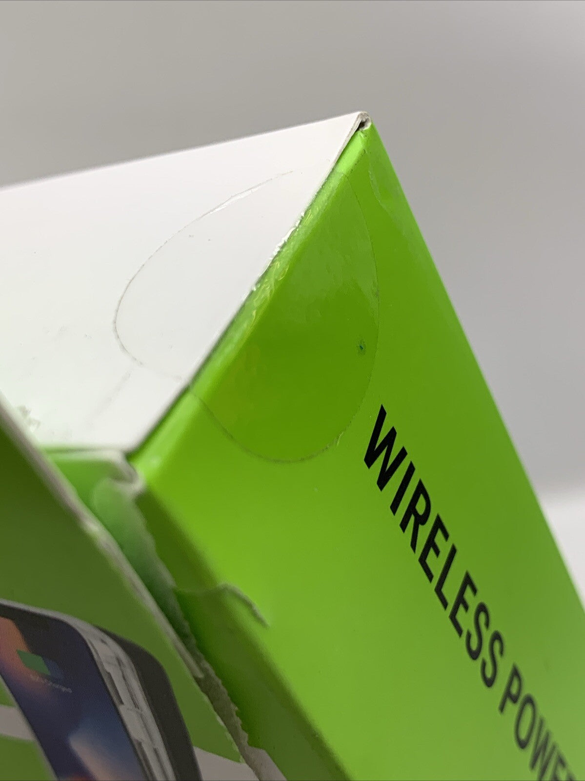 Fuel Wireless Charging Power Bank 10,000mAh Black Fast Charge With Charging Dock