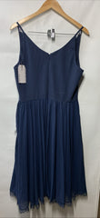 Dress the Population Women's Alicia Plunging Mix Media Sleeveless V-neck Size XL