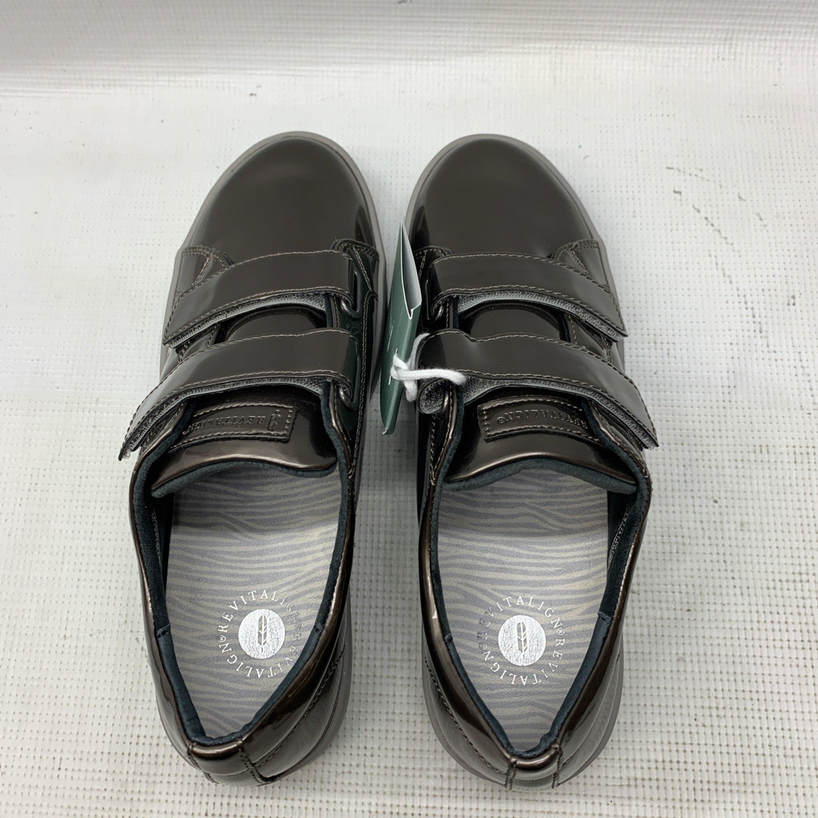 Revitalign Women's Malibu Bella Patent Pewter Sneakers Size 9B Hook & Loop Shoes