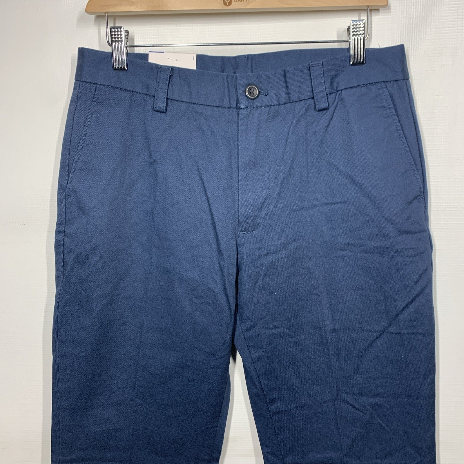 IZOD Mens Flat Front Non Iron Max Straight Fit Chino Jeans Blue 30x32 Long Pants