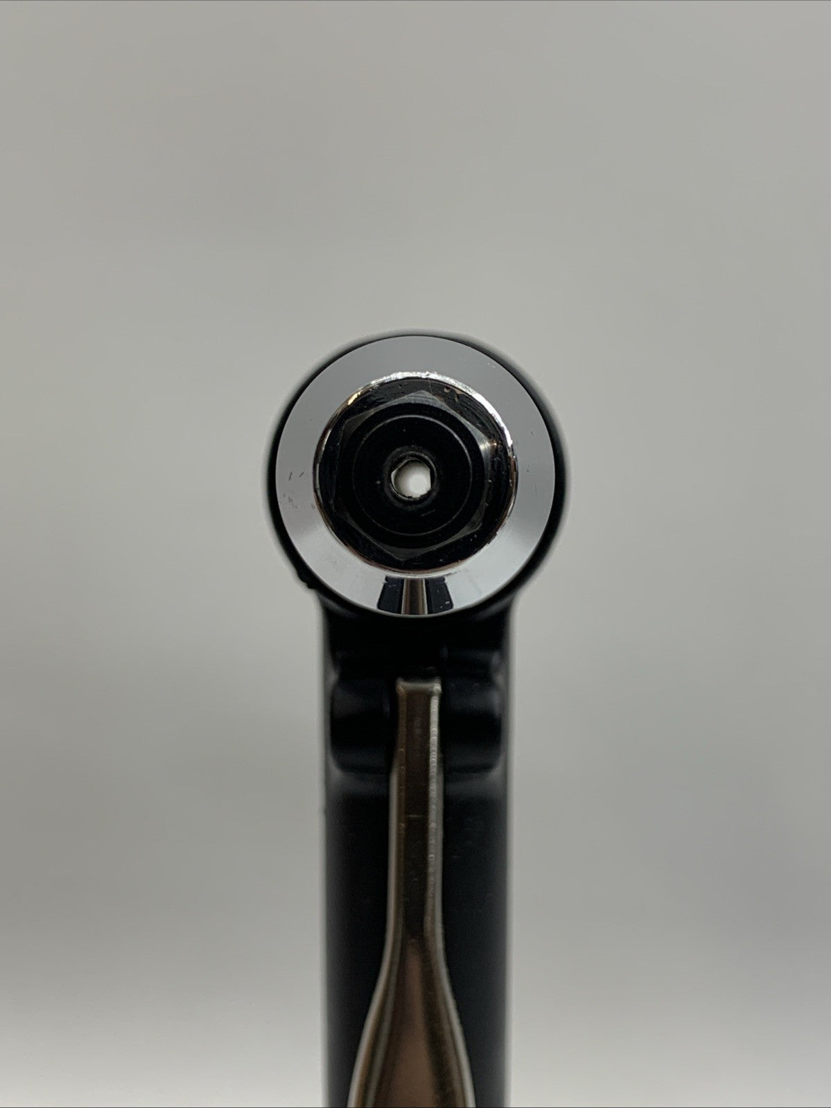 Pneumatic Rivet Gun Industrial Self Priming Rivet Gun Vertical Rivet Gun W500