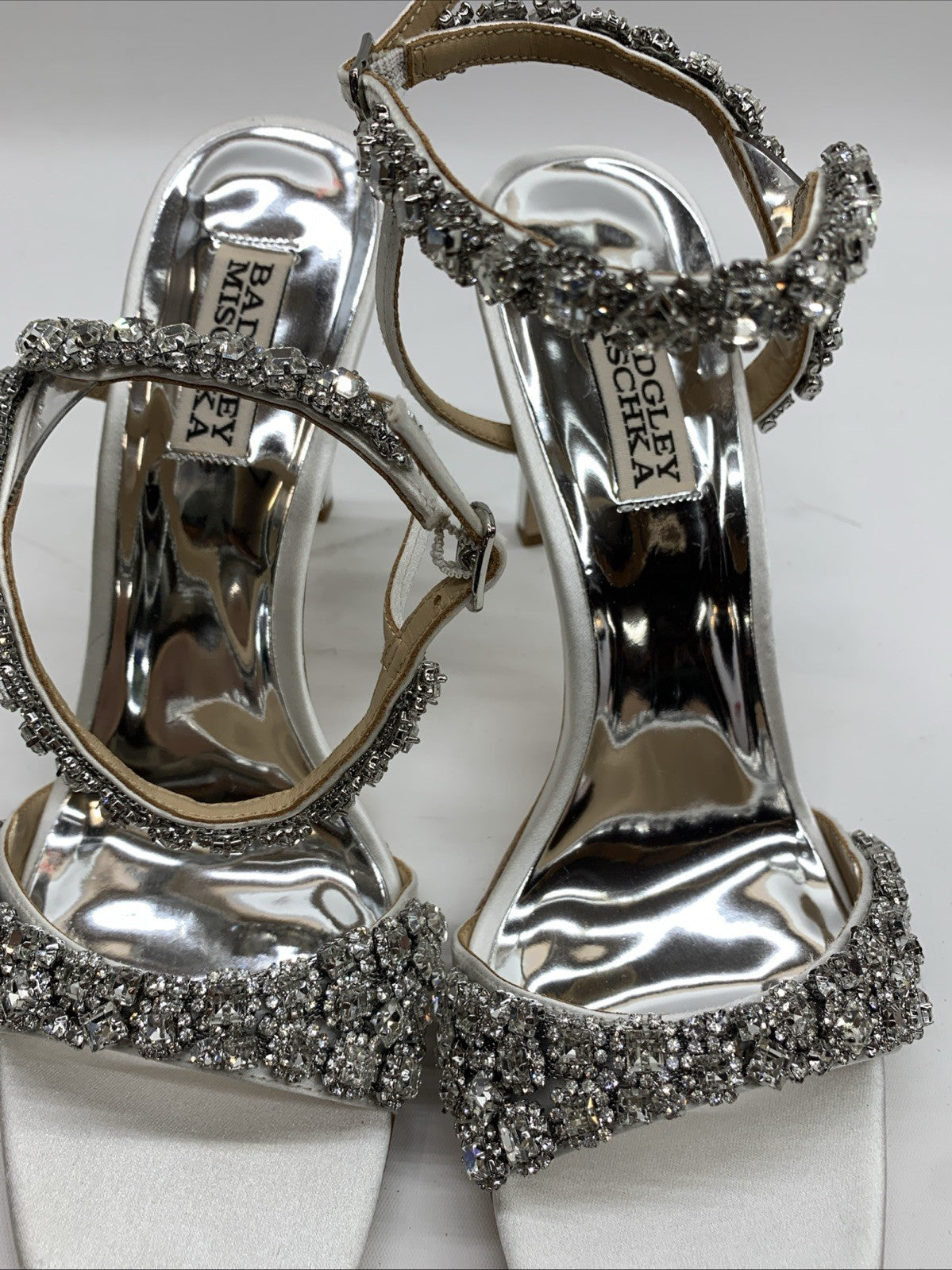 Badgley Mischka Galia Embellished Sandal Heels Jeweled Soft Satin White Size 8