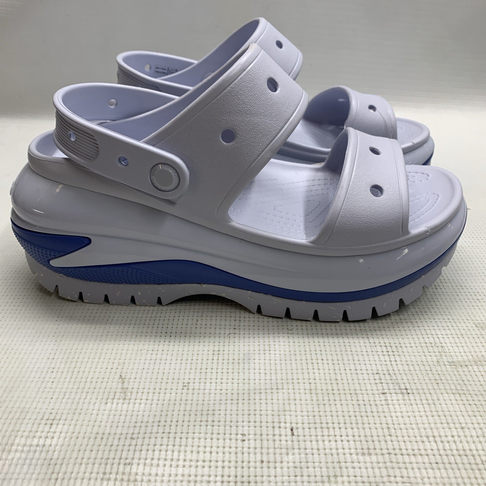 Crocs Classic Mega Crush Platform Sandal White Blue Unisex-Adult Women 9 Men's 7