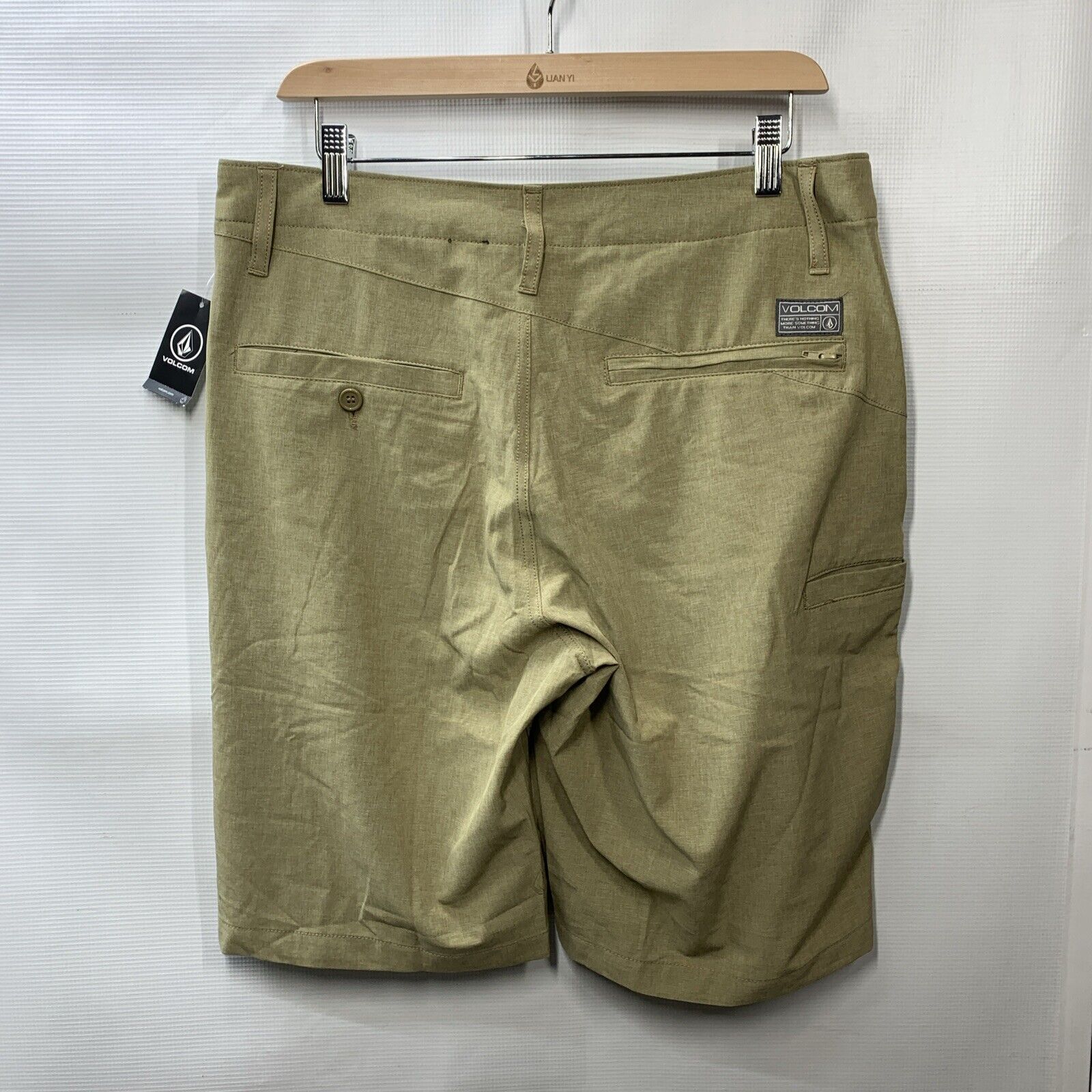 Volcom Men's Modern Fit 21