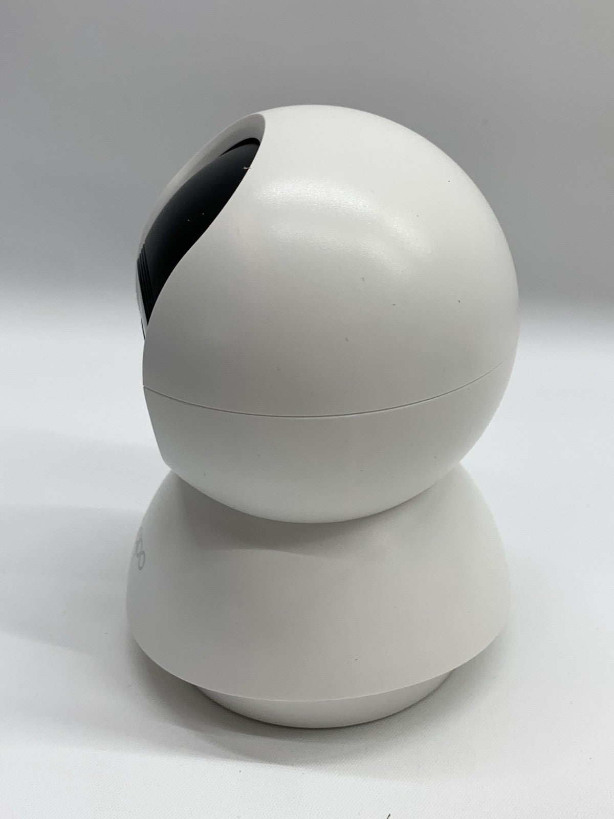 Tapo C210 Indoor Pan/Tilt Home Security Wi-Fi Camera Motion Detection & Tracking
