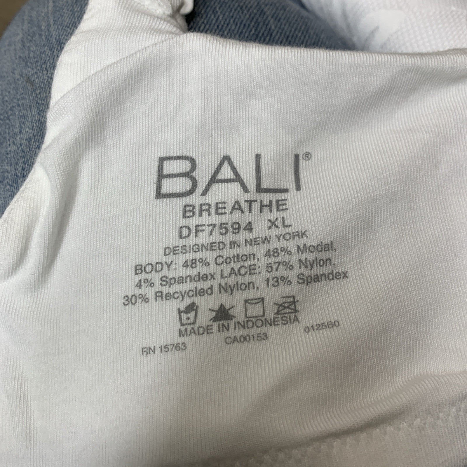 White Bali DF7594 Breathe Modal T-Shirt Bra by The Family Flips, wireless, breathable, convertible, in size XL.