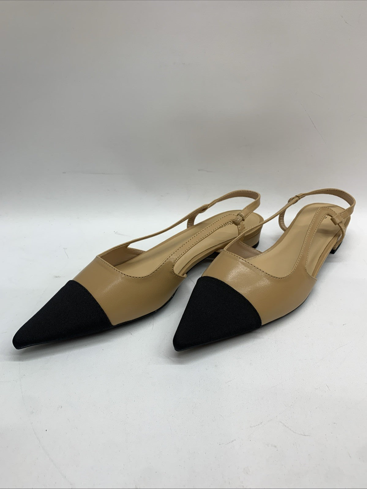 C. Paravano Women's Pointy Slingback Flat Shoes Tan Size 10.5 Pointed Toe Sandal