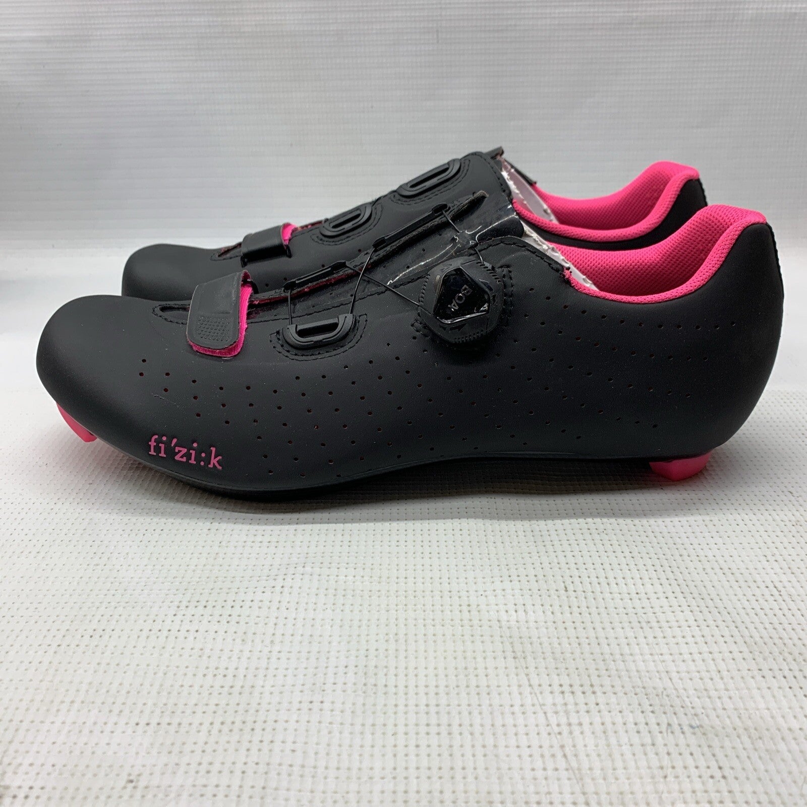Fizik Road Shoes Tempo R5 Overcurve Black/Pink Fluo TPR5OCMI2-1092 Size 10 1/4