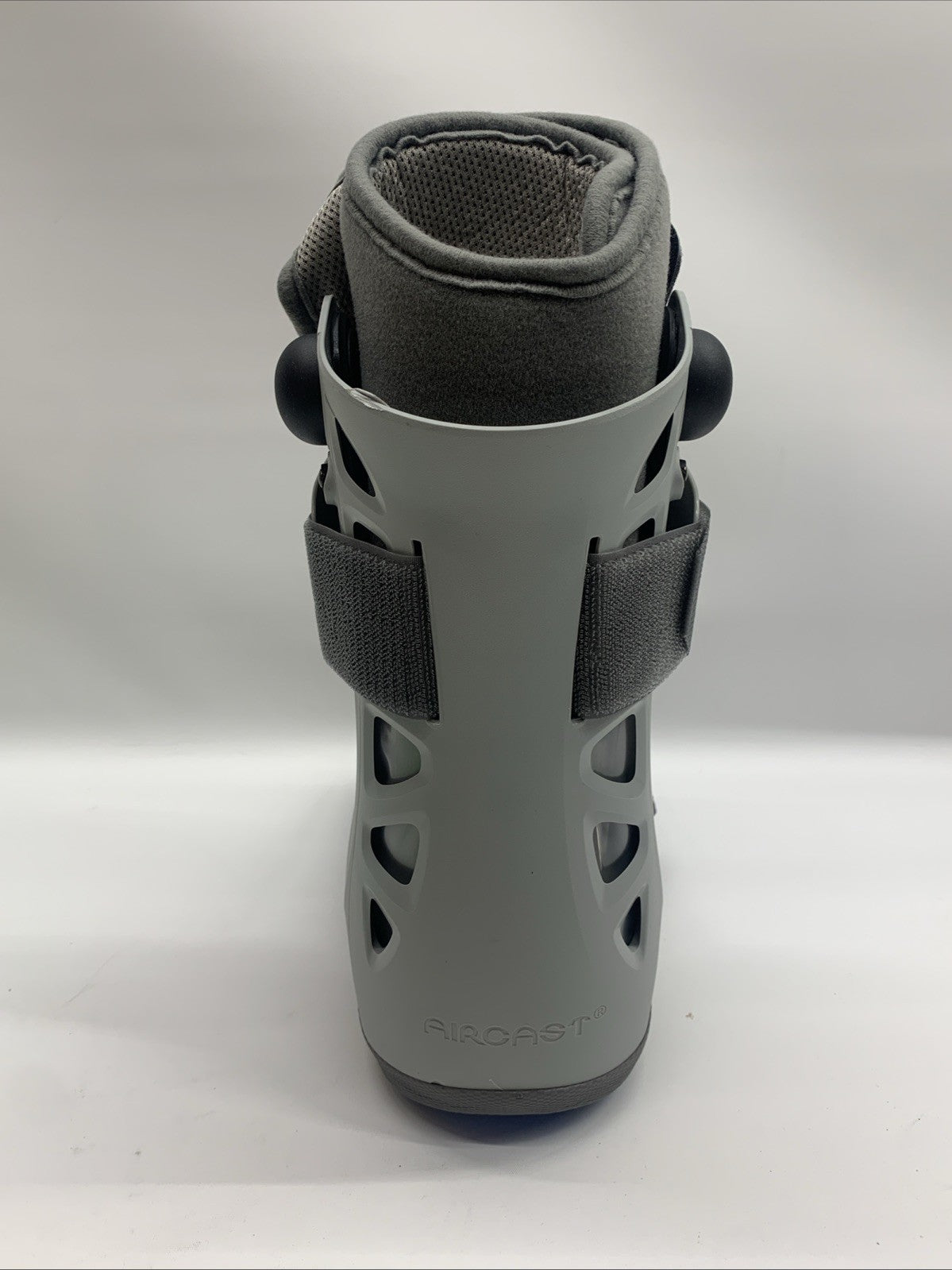 Aircast AC141FB03-M Airselect Walker Brace/Walking Boot Short Medium Lightweight