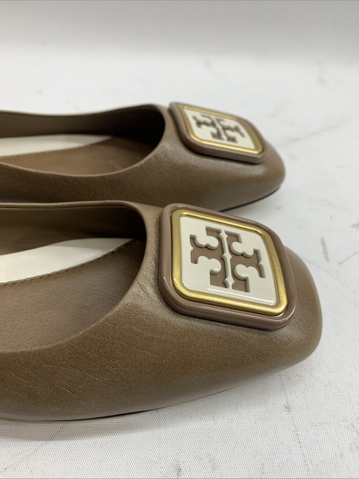 Tory BURCH Almond Flour 200 Georgia Ballet Goat Leather Size 6M Slip-on Shoes