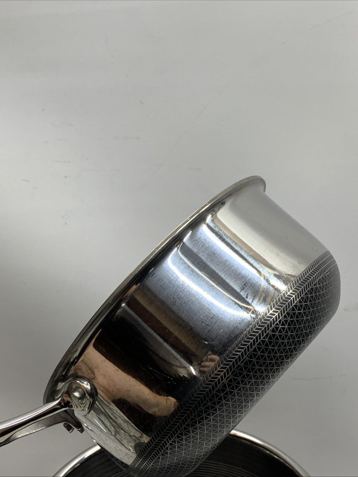 HexClad Hybrid Nonstick 6-Piece Pot Set 8, 3 and 2 Quart with Cover Lids - USED