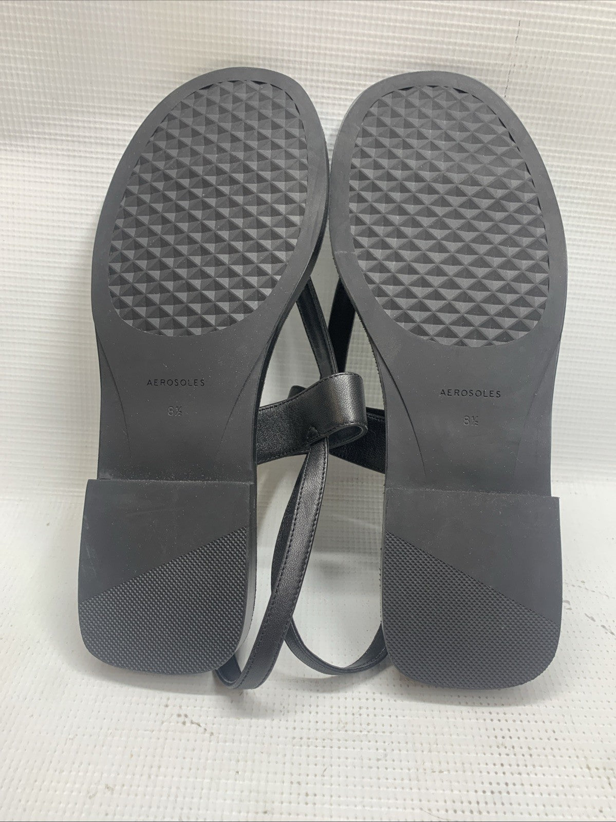 Aerosoles Women's Cherry Flat Sandal Black Size 8.5 Buckle Slip On Ankle strap
