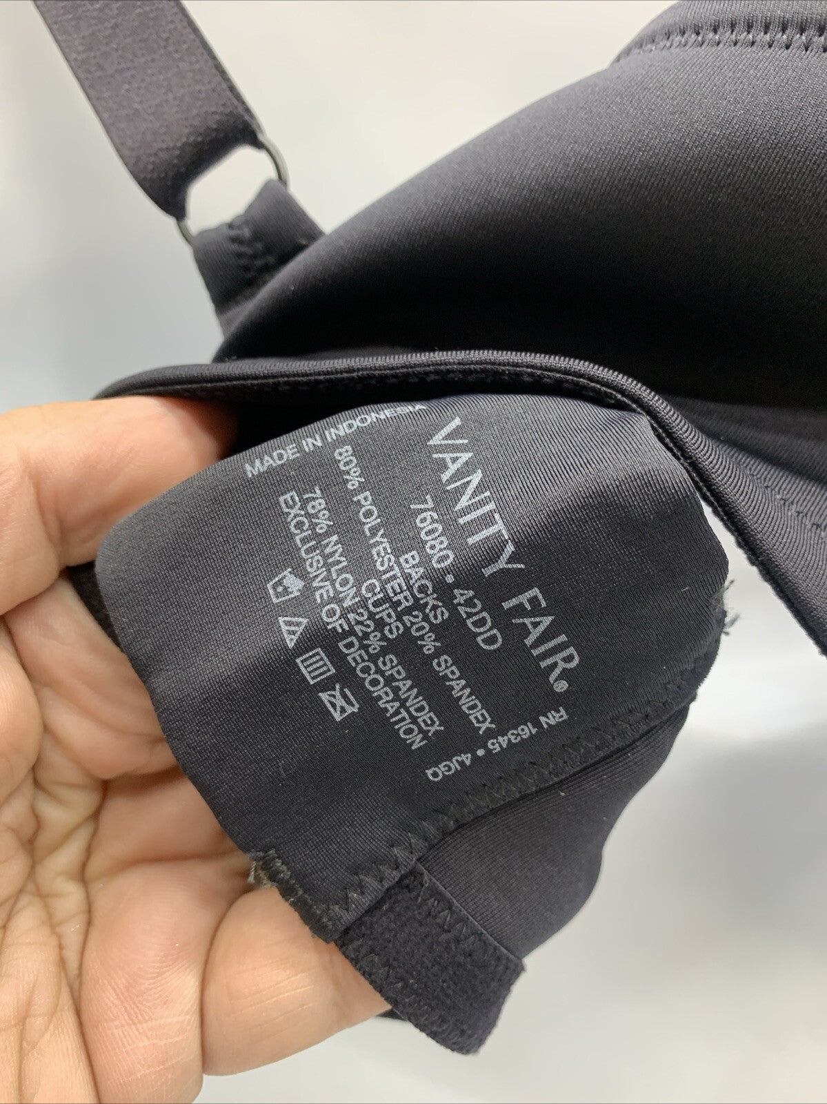 Vanity Fair Beauty Back Smoothing Full Figure Minimizer Bra 76080 Size 42DD Blac