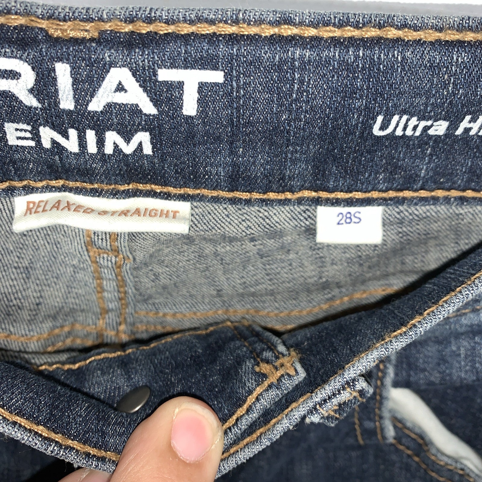 Ariat Pasadena High Rise Relaxed Straight Leg Fit Jeans Size 28s Long Pants