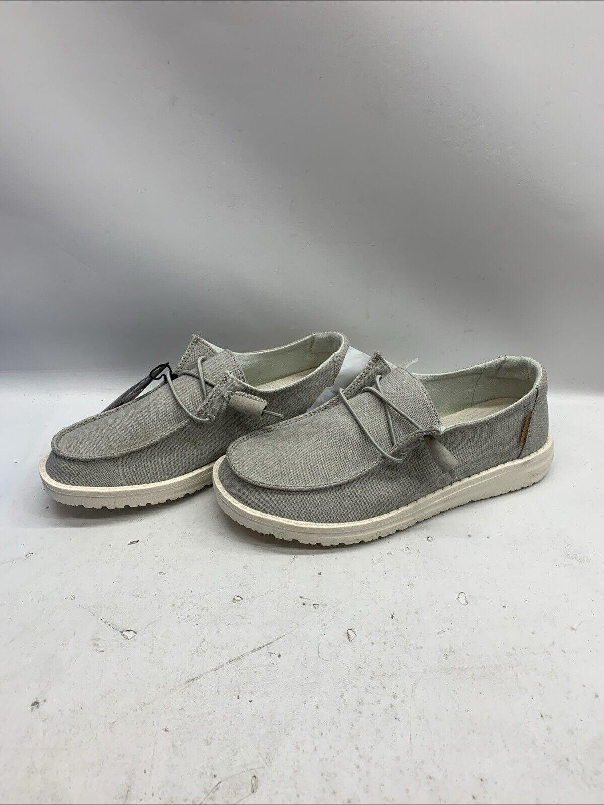 Hey Dude Wendy Chambray Casual Shoes for Women's Size 6 Rounded Toe Lightweight