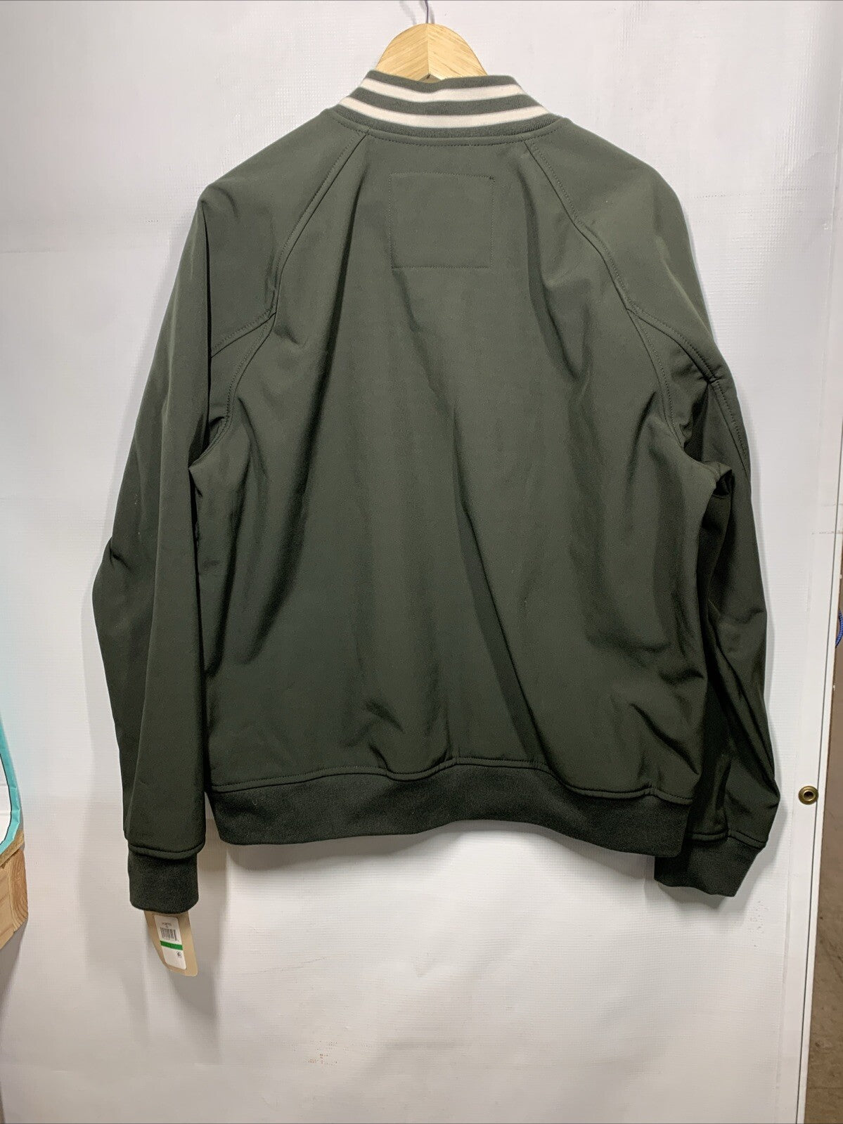 Levi's Men's Softshell Varsity Bomber Jacket Green Large LM3OP700 Long Sleeve