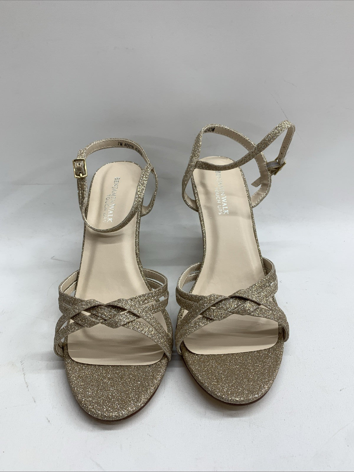 Touch Ups Buffy Women's Wedge Heel Classic Sandal 4243M Size 7M Buckle Champagne