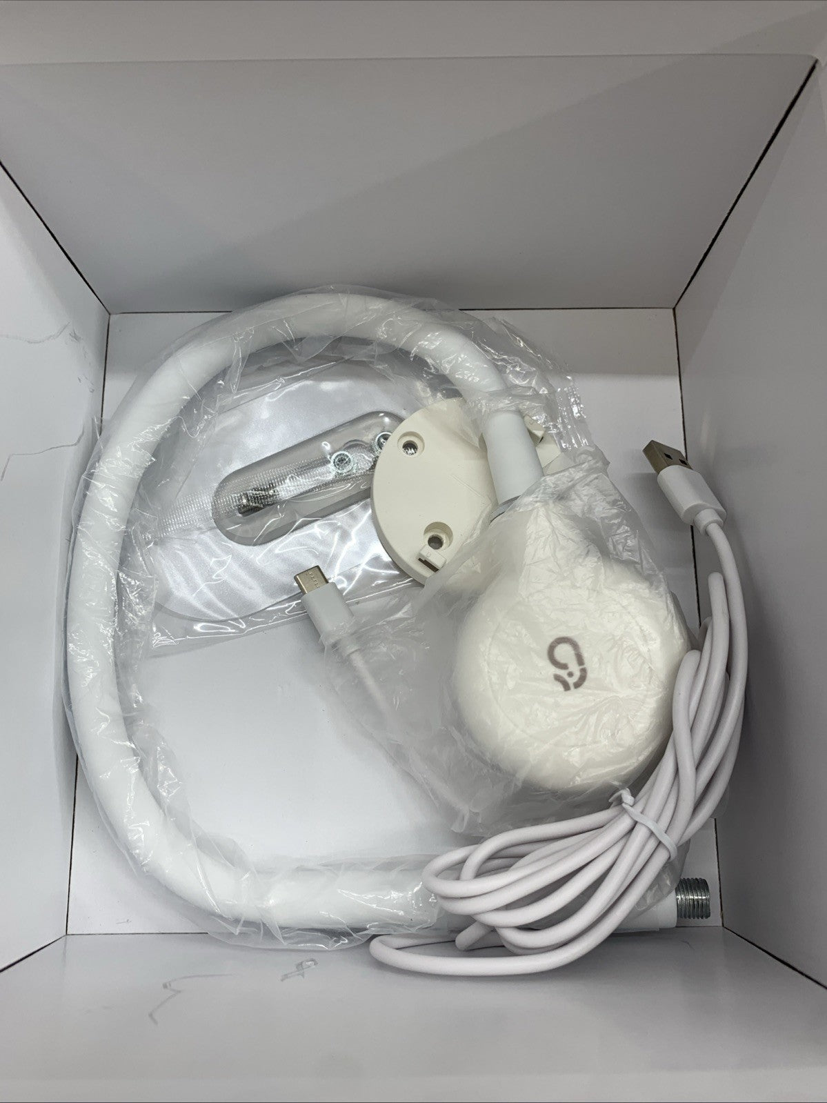 Ellie Baby Plus Non-Wifi AI Smart Baby Monitor White 2-Way Talk Sleep Tracking