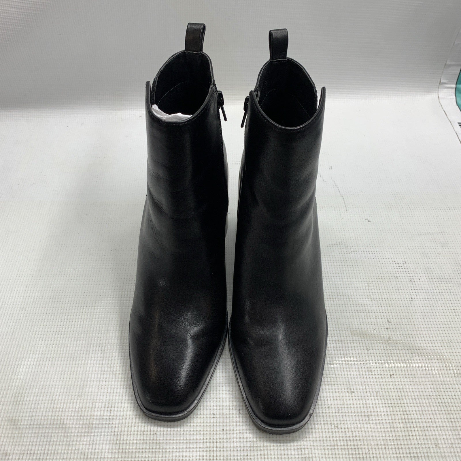 ALDO Womens Hay Ankle Boot Black Size 10 B HAY-001 001-043 Block Heel Almond Toe