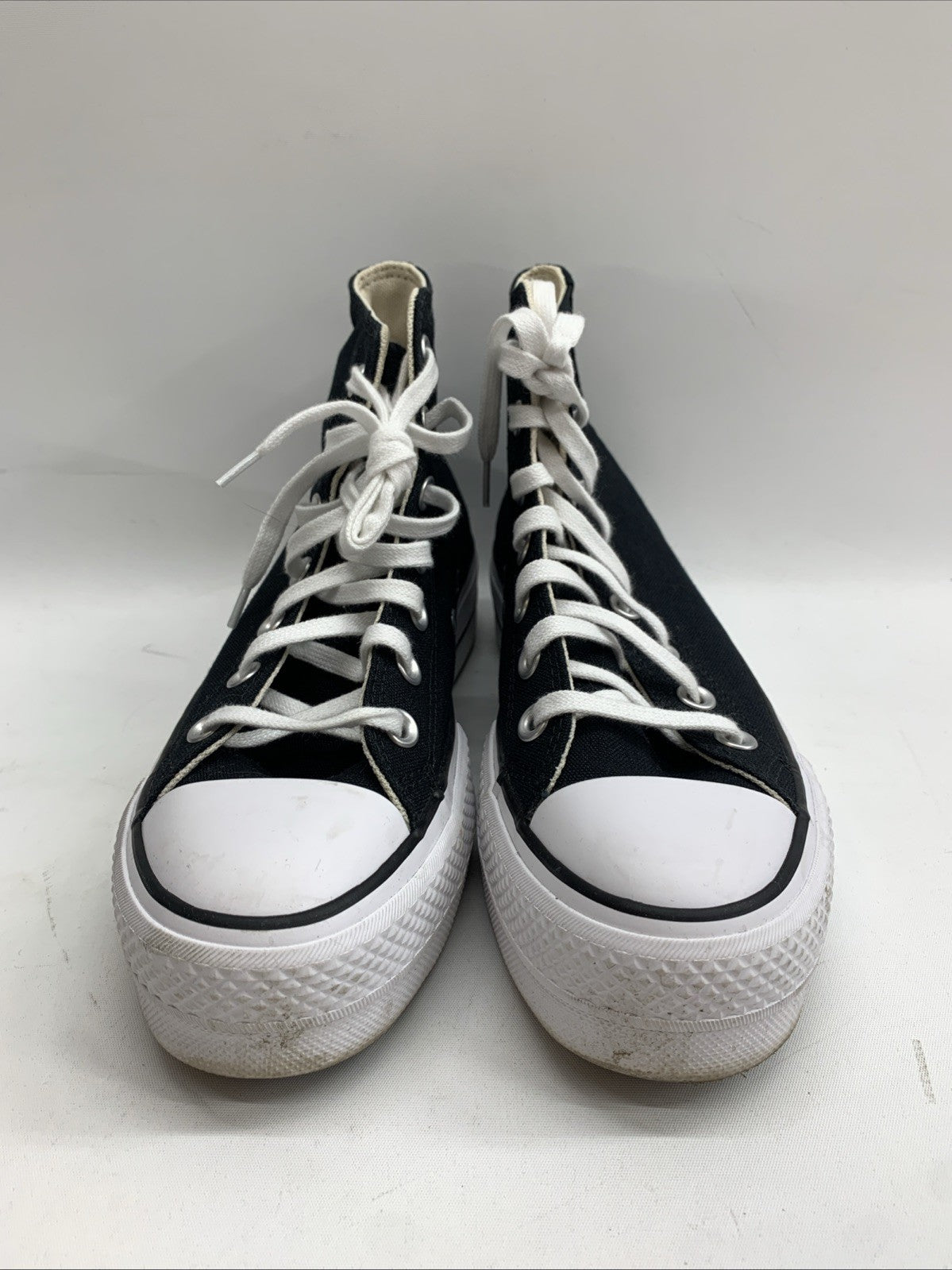 Converse Women's Fashion Sneakers Chuck Taylor All Star High Shoe 560845F Size 6