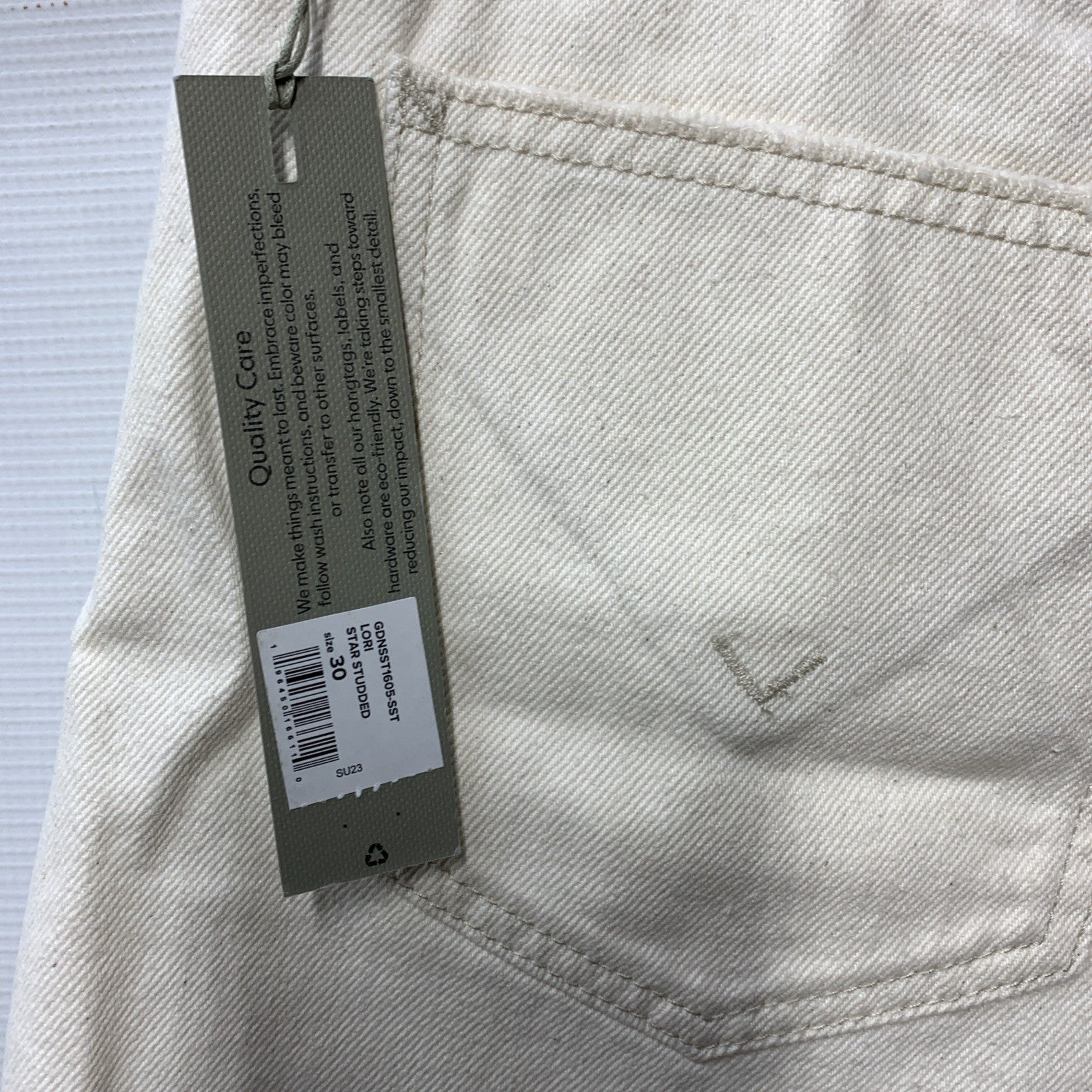 HUDSON Women's Lori Star Studded High Rise Cut Off Short Size 30 with Pockets