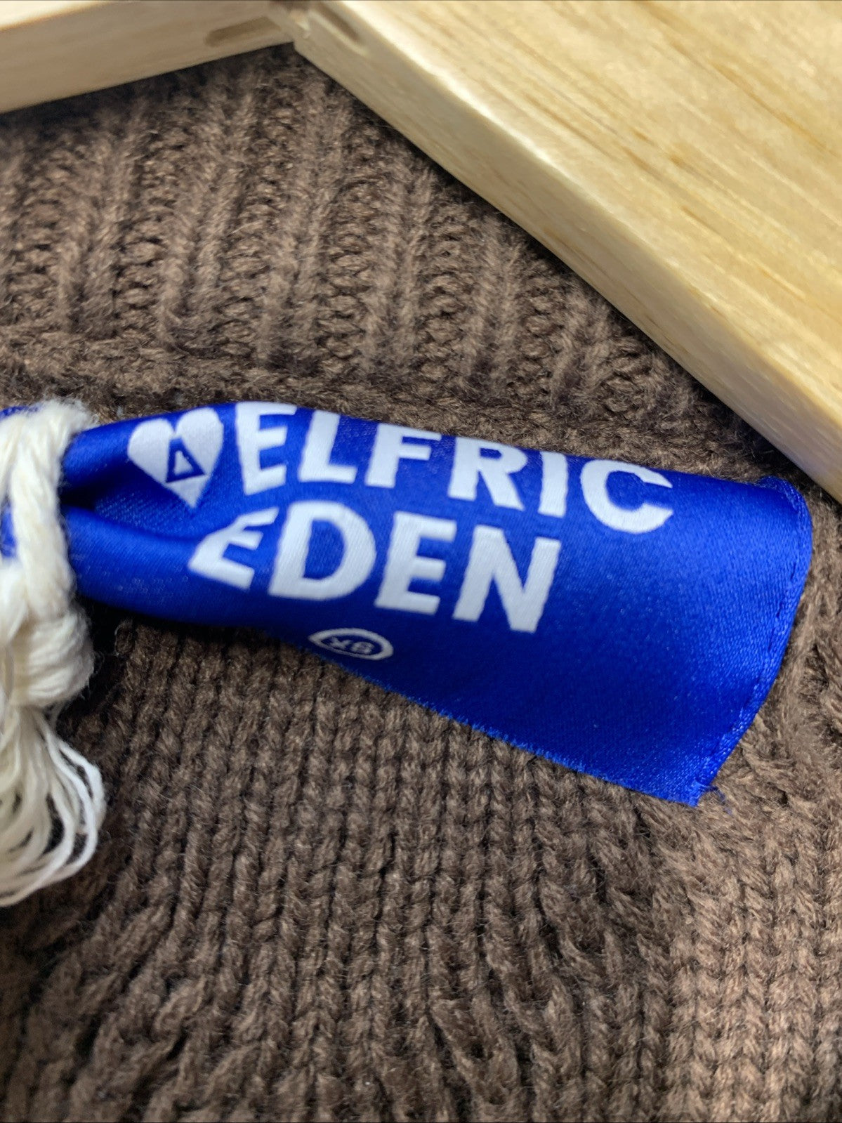 Aelfric Eden Women's Oversized Fisherman Cable Knit Sweater XS Brown Long Sleeve